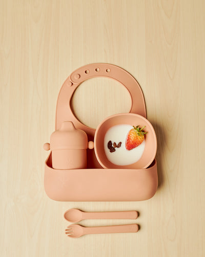 Paalm Baby baby lifestyle - starting solids set